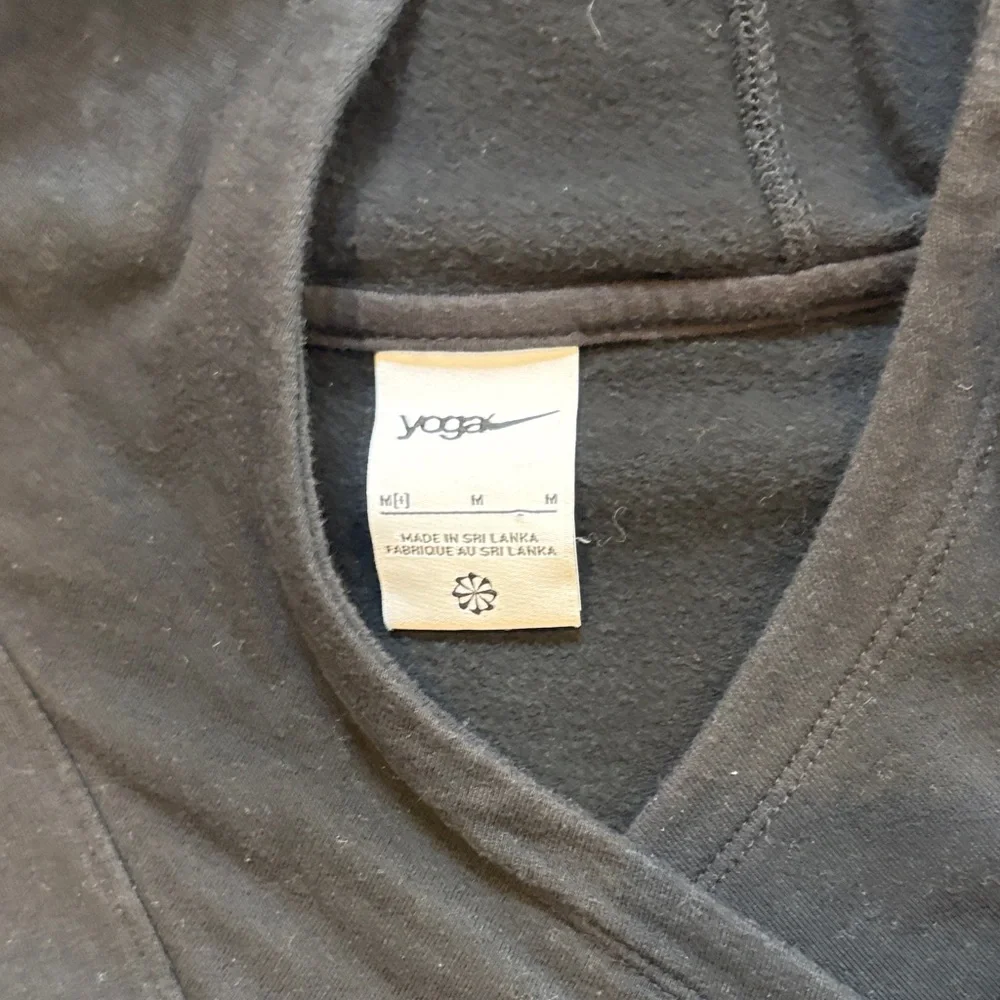 Nike cropped pullover